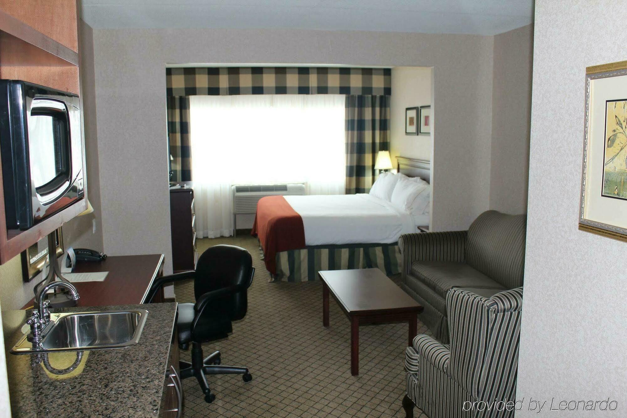 Glō Western Corporate Centre Hotel Mississauga